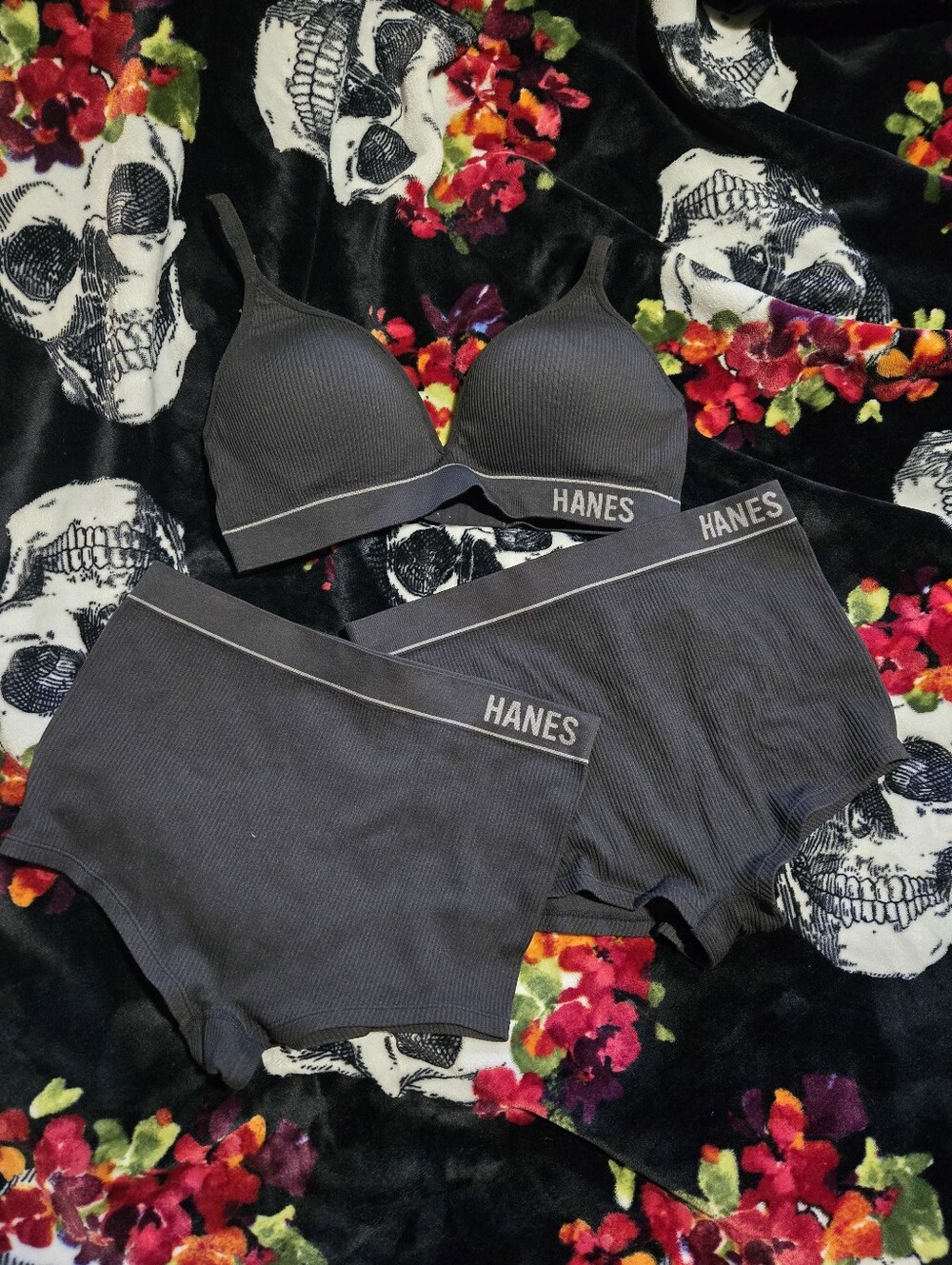 Hanes Charcoal Ribbed Wireless Bra and Briefs Set